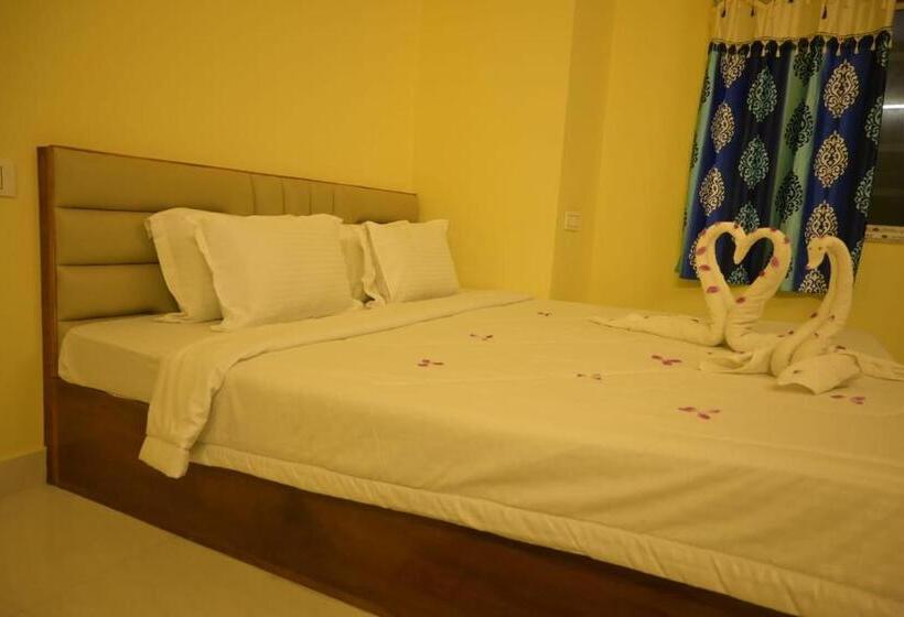 Студио Стандарт Кровать Кинг, Gangasagar Hotel & Resort