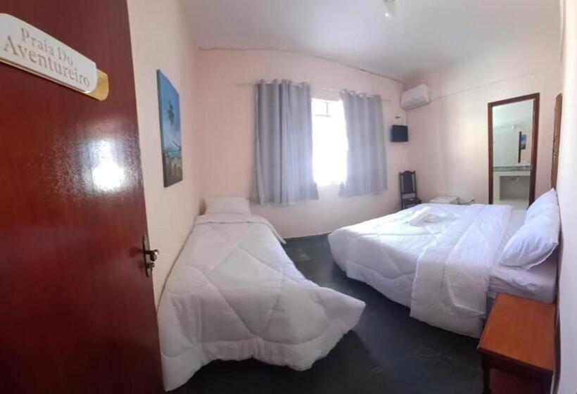 Номер Стандарт Трехместный, A S Suites