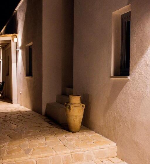 Номер Стандарт Вид на Сад, Borgo Chiancarosa   Trullo E Lamia