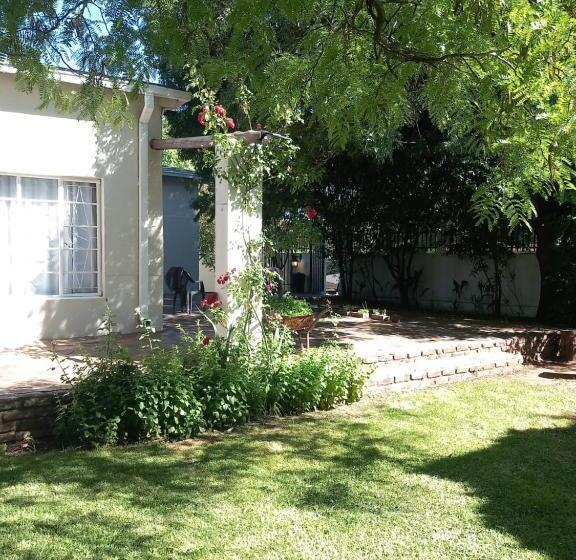 Семейный Номер, 7 On Grey Guesthouse