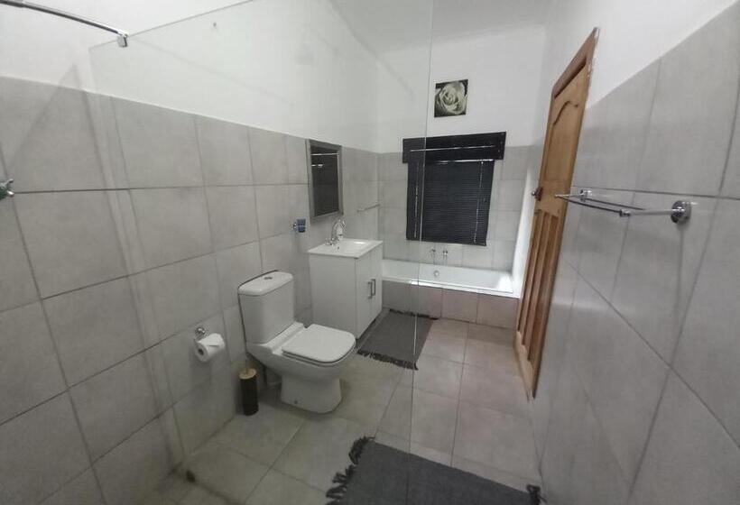 Семейный Номер Deluxe, 7 On Grey Guesthouse