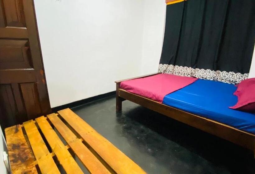 Номер Deluxe, Grand Cabin Pinnawala