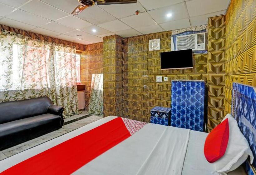 Трехместный Номер Классика, Oyo Flagship Hotel Aditya Inn