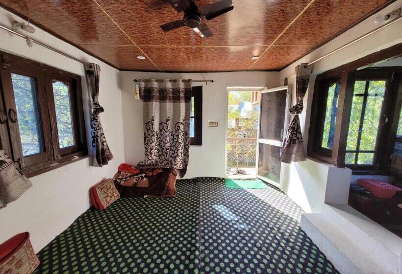 Апартаменты 1 Спальня, Oyo Home Fatima S Homestay