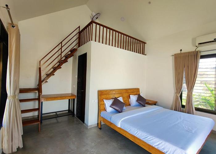 家庭间, Shrubbery Palms Resort
