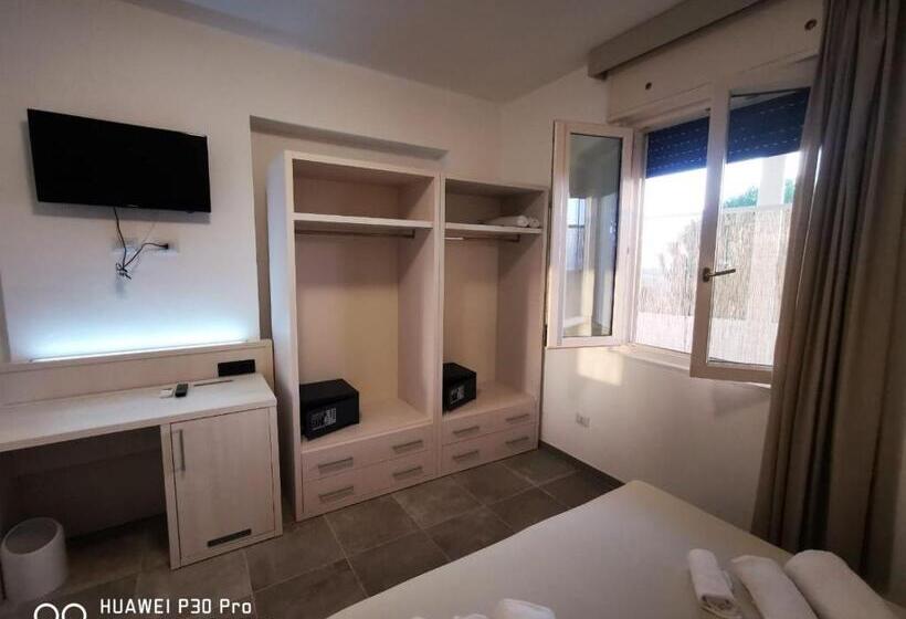 Апартаменты 2 Спальни, Residence Il Carrubo