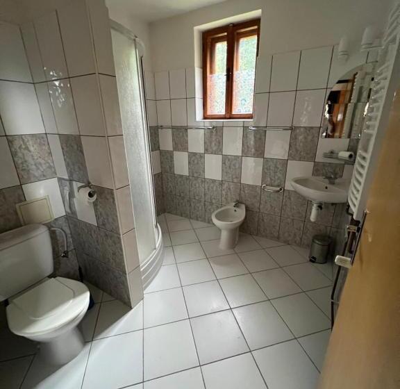 استودیوی استاندارد, Bílá Labuť Horský Hotýlek