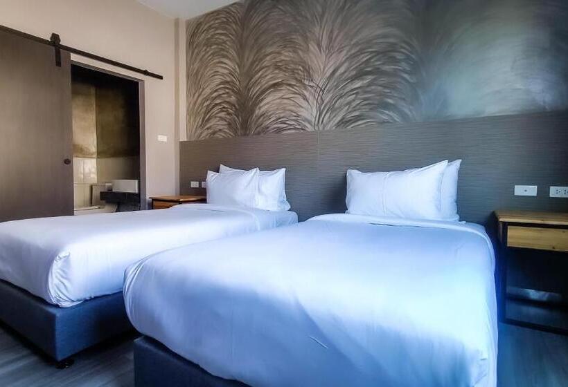 스탠다드 룸, The Riva Vientiane