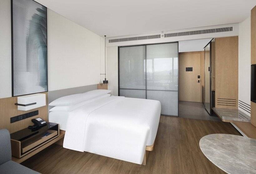 Premium room w/ mountain view, Fairfield By Marriott Pujiang