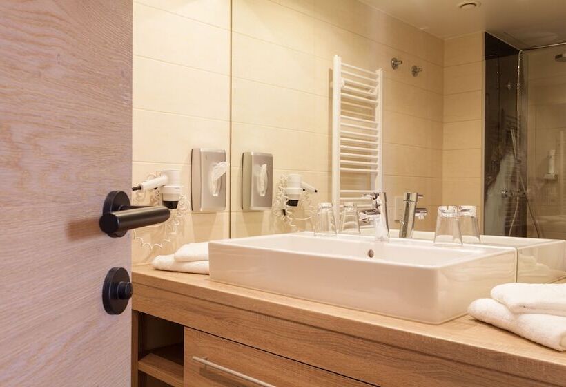 Люкс с Балконом, Berghotel Der Königsleitner   Adults Only