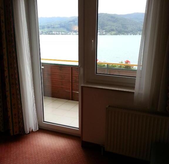 Номер Стандарт Вид на Озеро, Attersee