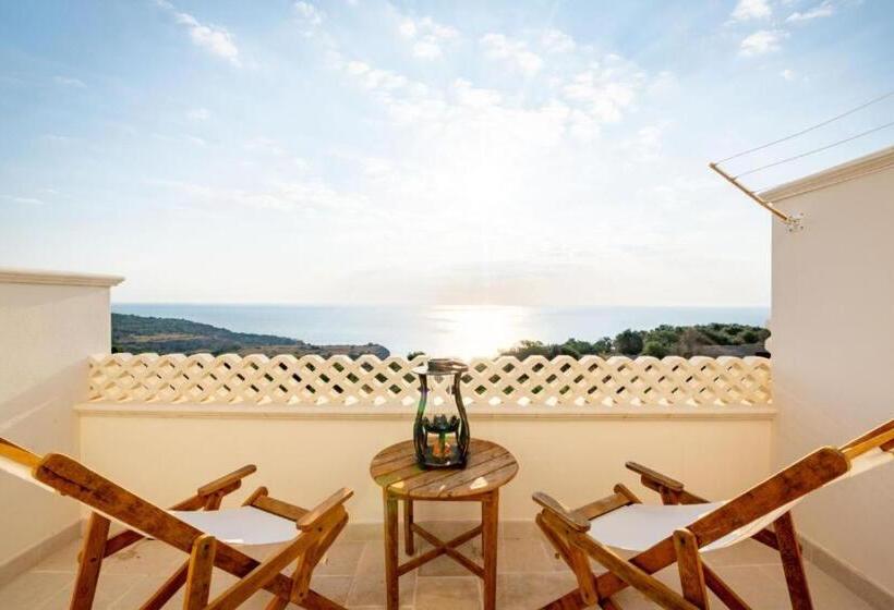 Четырехместный Номер Стандарт Вид на Море, Finisterrae Rooms And Suites