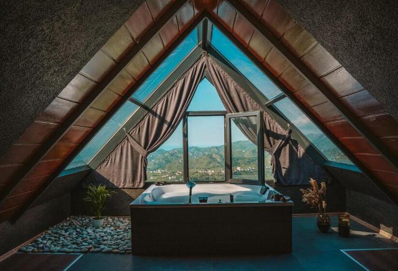 بانگلوی لوکس, Woodlife Bungalov