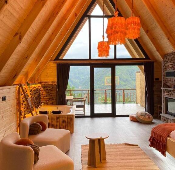 Трехместный Номер Deluxe, Pathika Bungalov