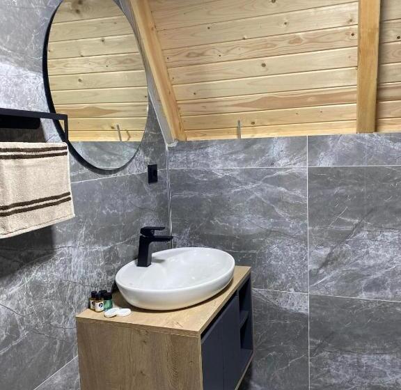 Трехместный Номер Deluxe, Pathika Bungalov