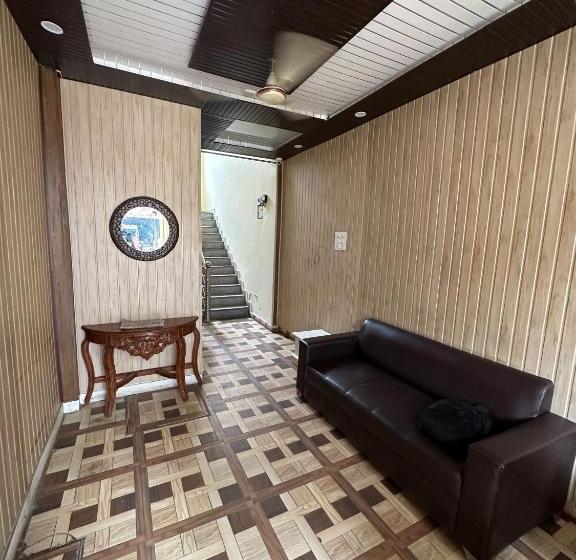 디럭스 룸, Swagat Guest House