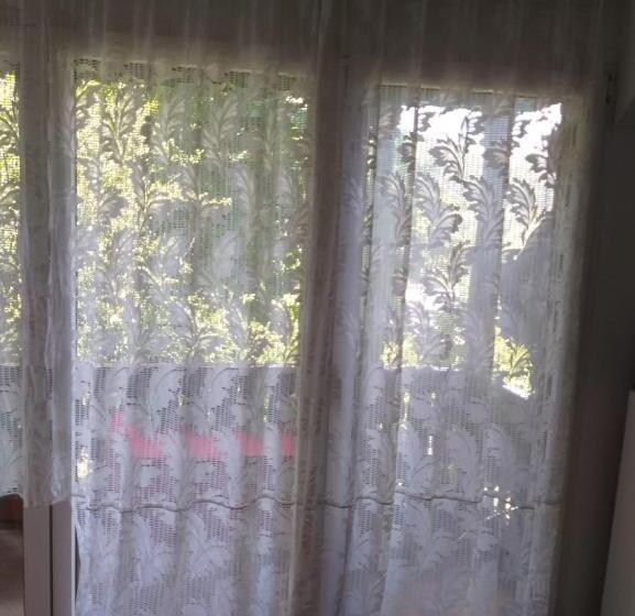 اتاق خانوادگی, Vila Ana Lăcrămioara Concept
