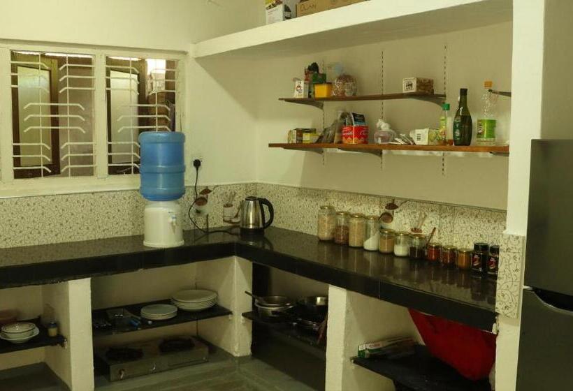 스탠다드 룸, The Drop In Madiha I Double Bedroom With Private Bathroom