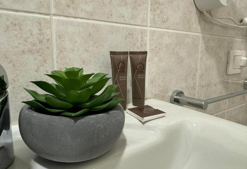 اتاق استاندارد سه نفره, Feel   Bellavista Suites