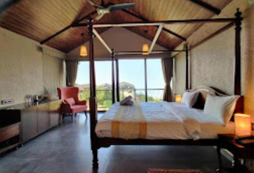 Номер Deluxe Кровать Кинг, Taalish   A Boutique Resort Ghatghar