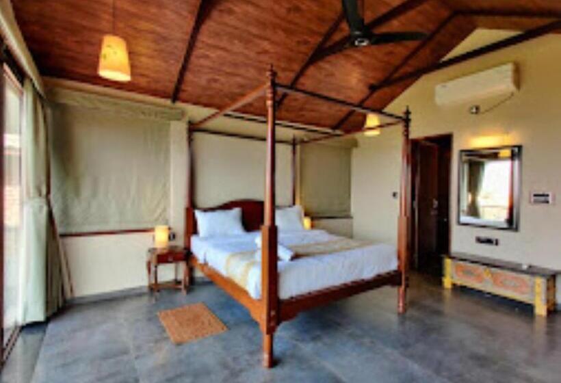 Номер Deluxe Кровать Кинг, Taalish   A Boutique Resort Ghatghar