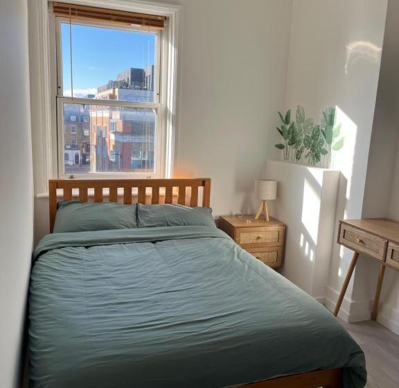 Номер Стандарт, Camden Bnb