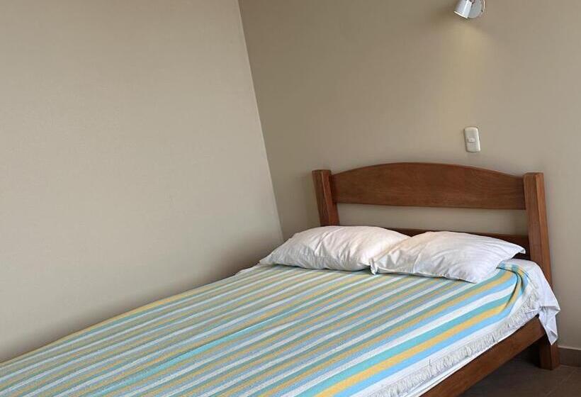 디럭스 룸, Yolo House Beach