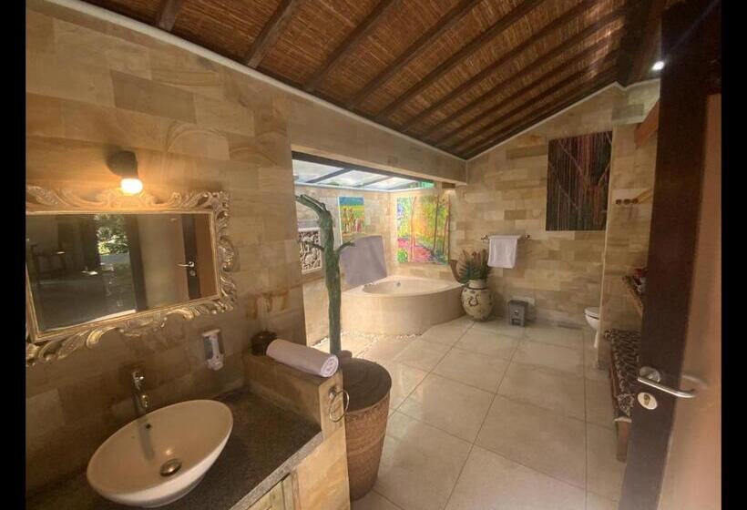 Номер Стандарт с Террасой, Villa Koi