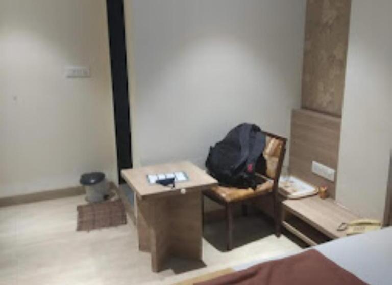 Номер Deluxe, Sagar Executive Beed