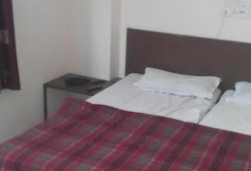 Номер Стандарт, Golden Palace Jalgaon