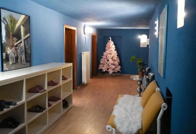 اتاق استاندارد سه تخته با سرویس بهداشتی مشترک, Ciao Amore St. Anton