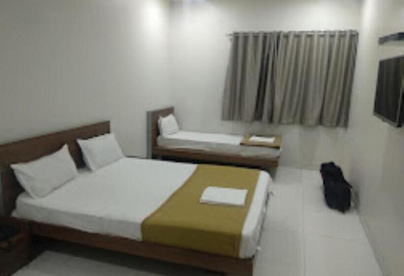 Номер Стандарт Трехместный, Avanti, Nashik
