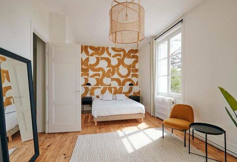 Номер Стандарт с Балконом, Maison Martouret   Colodge