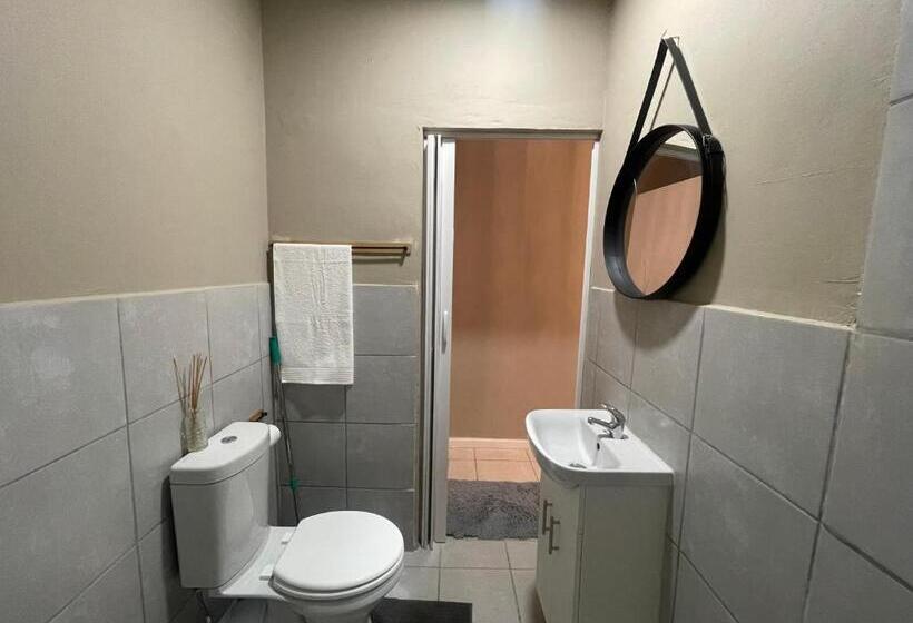 Номер Deluxe Кровать Кинг, Domin Self Catering Apartments