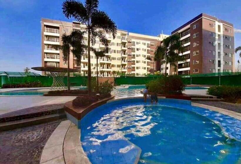 Апартаменты 1 Спальня, Avida Atria T2 H,5mins To Sm City And Plazuela De Iloilo ,2mins To S&r