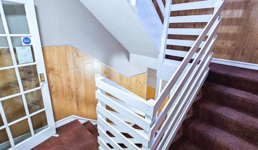 Номер Economy Индивидуальный, Mystayinn Telford Guest House