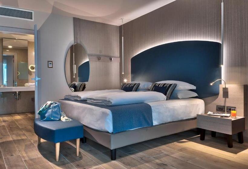 Номер Премиум Вид на Озеро, Villa Remo By Hotel Galvani