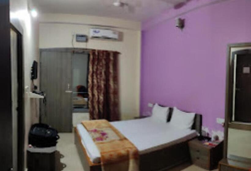 Номер Deluxe, Aditya, Forbesganj