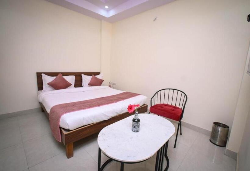 Номер Стандарт, Raj Residency