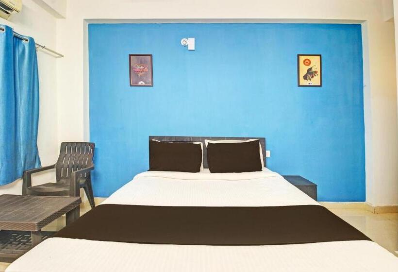 اتاق کلاسیک سه تخته, Oyo Flagship Hotel Seven Hills