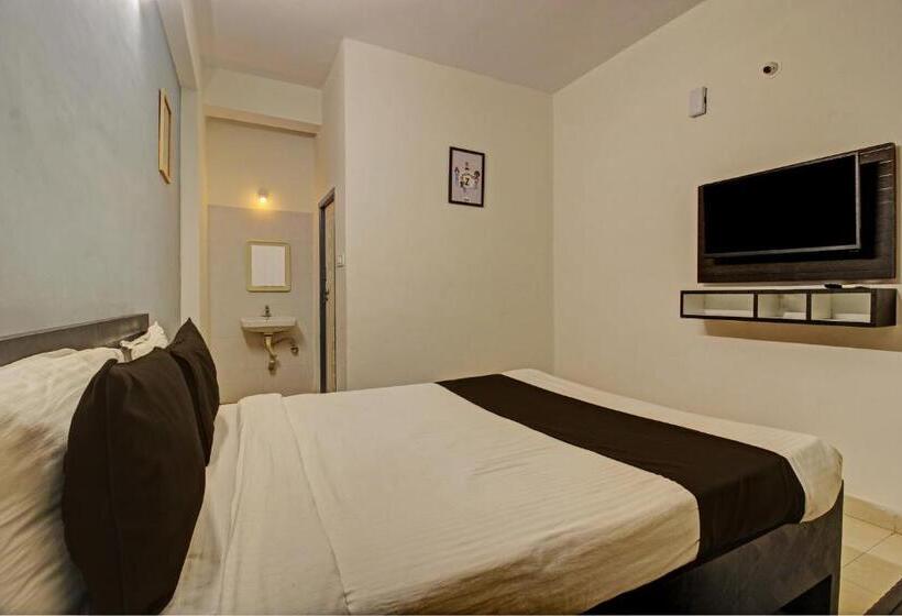 اتاق کلاسیک سه تخته, Oyo Flagship Hotel Seven Hills