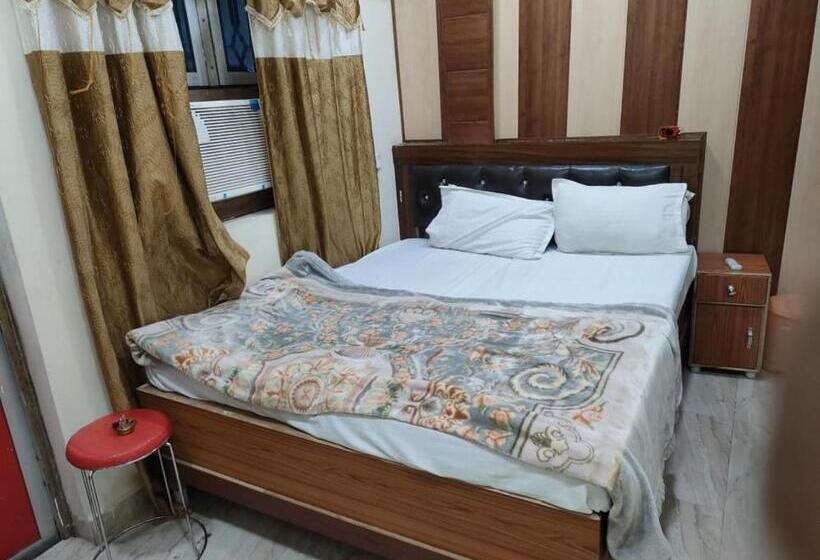 اتاق لوکس, Shree Kashi Guest House, Varanasi Near Temple 200 Meter