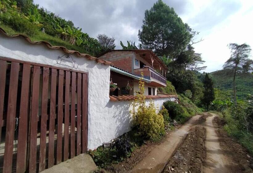 Семейный Номер, Alojamiento En Jardín Cabaña Las águilas