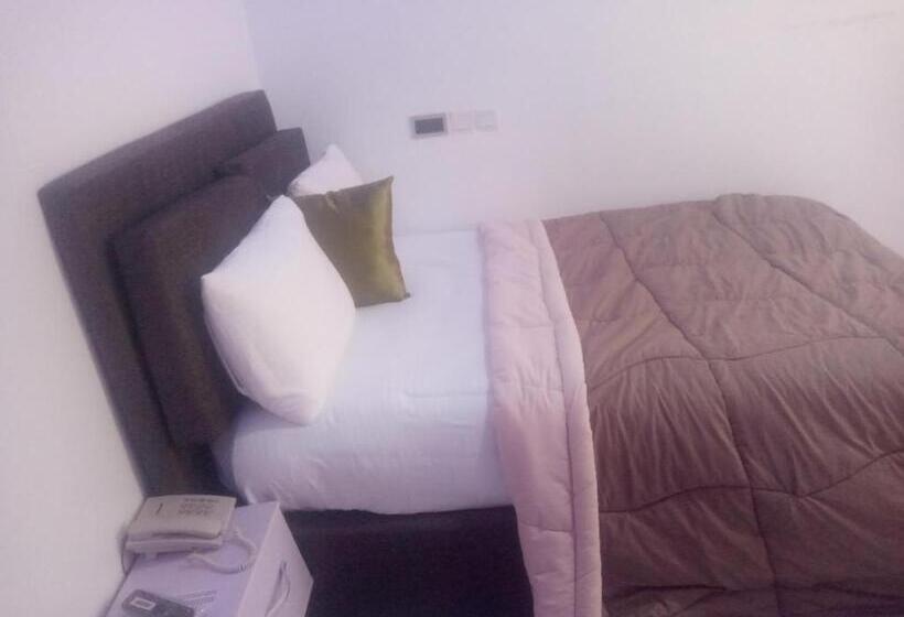 اتاق اکونومی, Balsamplace
