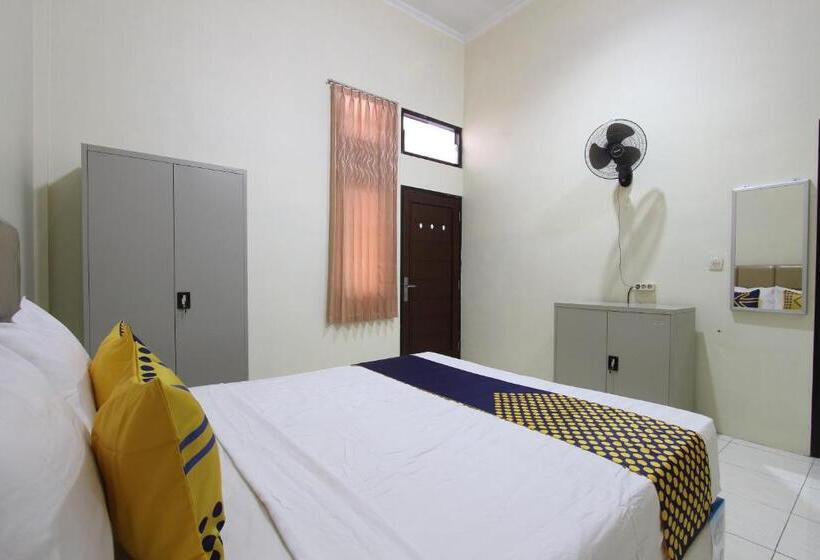 Номер Economy, Spot On 93245 Guest House Mulia Dua Syariah