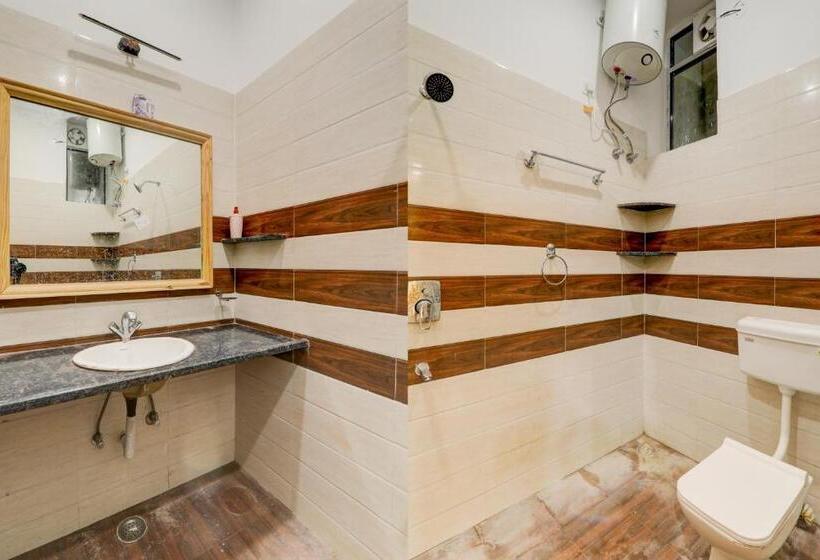 Трехместный Номер Классика, Oyo Hotel Ambika Palace
