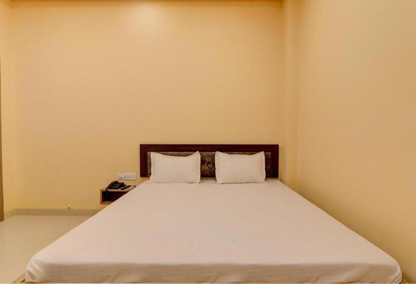 Трехместный Номер Классика, Oyo Hotel Ambika Palace