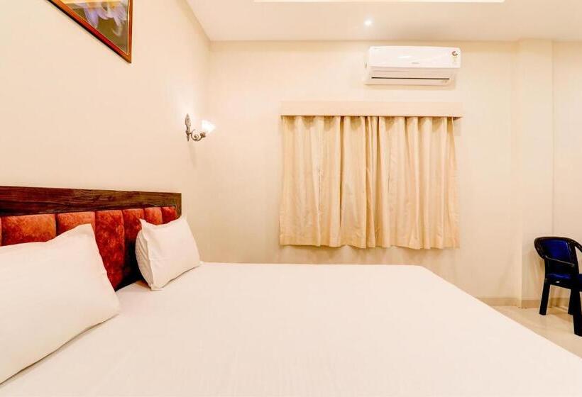 Трехместный Номер Классика, Oyo Hotel Ambika Palace