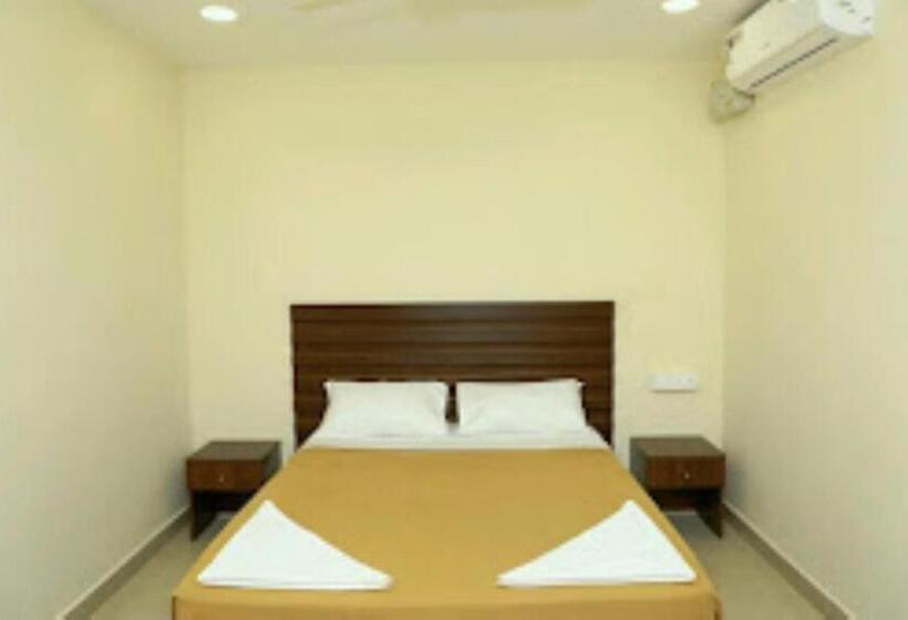 غرفة قياسية, R Banquets Ac Rooms, Vikarabad