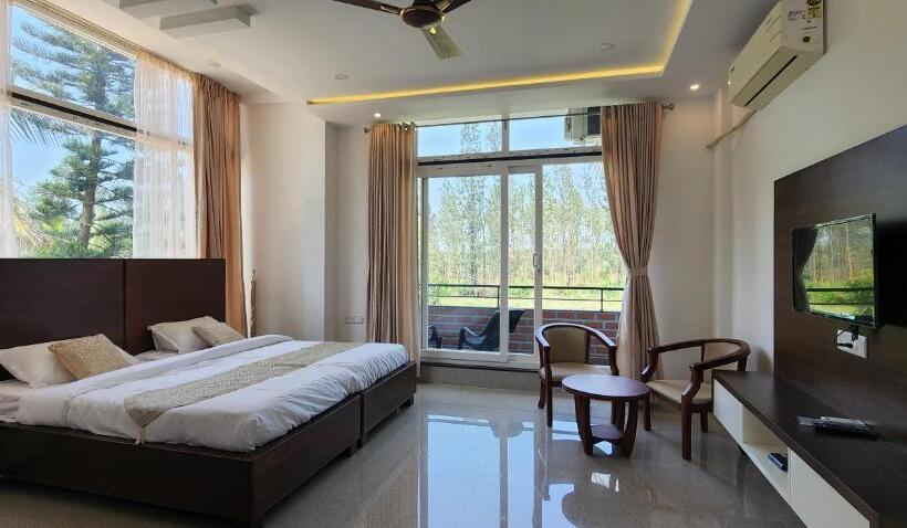 带大床的标准间, Mazra Retreat, Coorg Kushālnagar